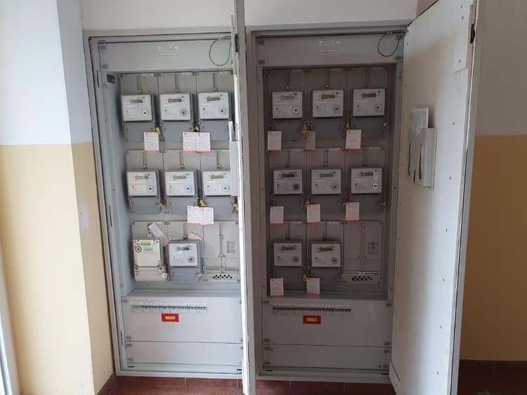 Revize pro bytová družstva a společenství vlastníků - Jiří Fiala | www.elektro-fiala.cz