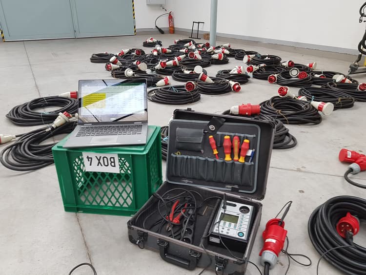 Revize pro firmy - Jiří Fiala | www.elektro-fiala.cz